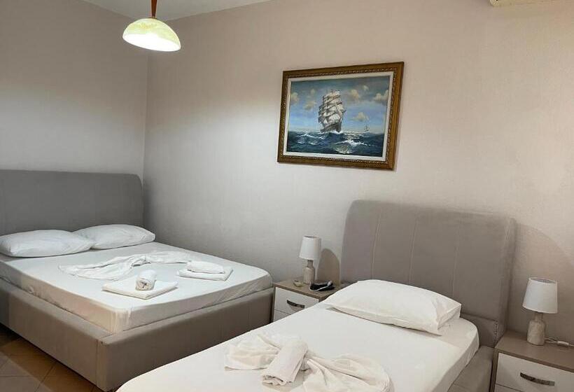 Triple Room Sea View, Veizi