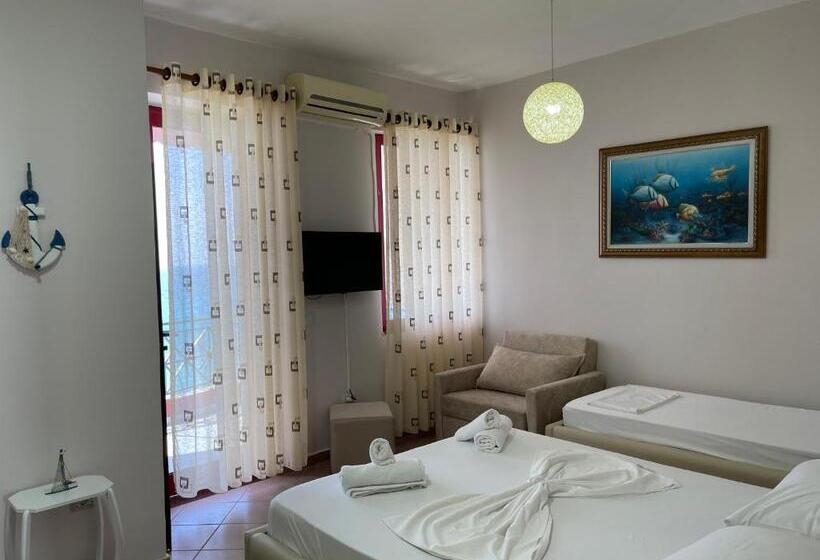 Triple Room Sea View, Veizi