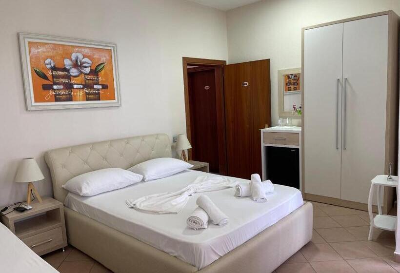 Triple Room Sea View, Veizi