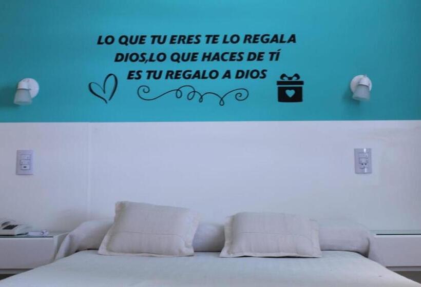 Номер Стандарт, Ychoalay Caz