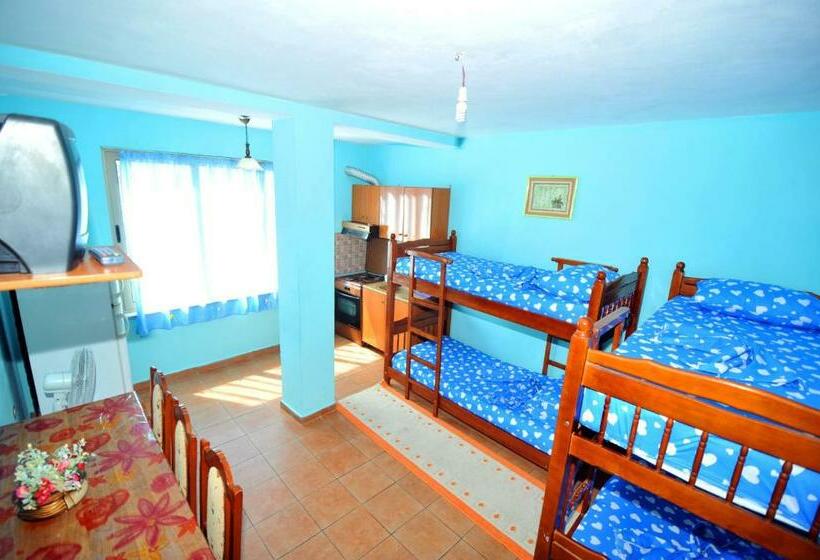 四人标准间, Pemaj Hostel