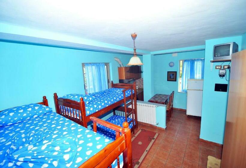 四人标准间, Pemaj Hostel