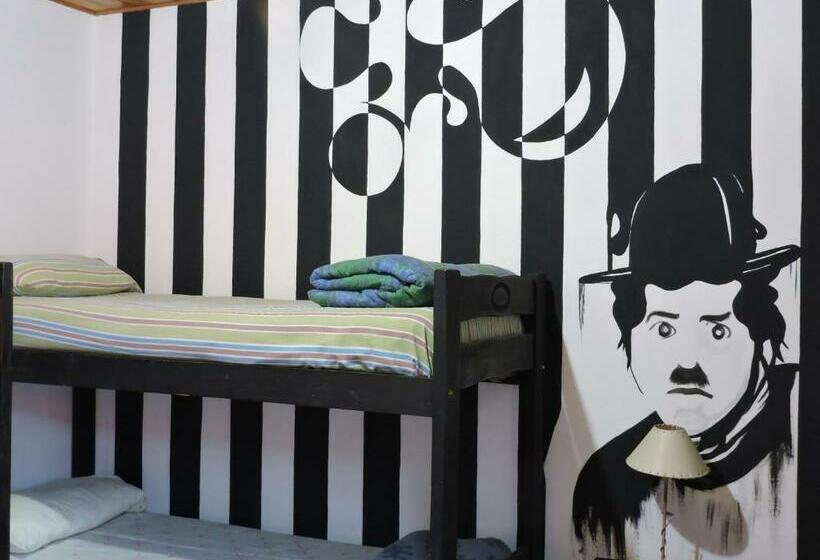 Четырехместный Номер Стандарт, Carrusel Art Hostel