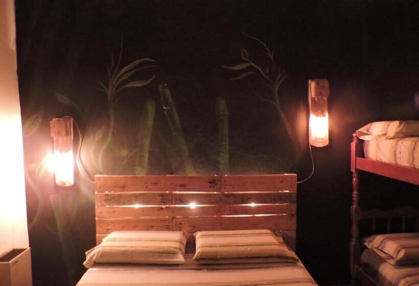 四人标准间, Carrusel Art Hostel