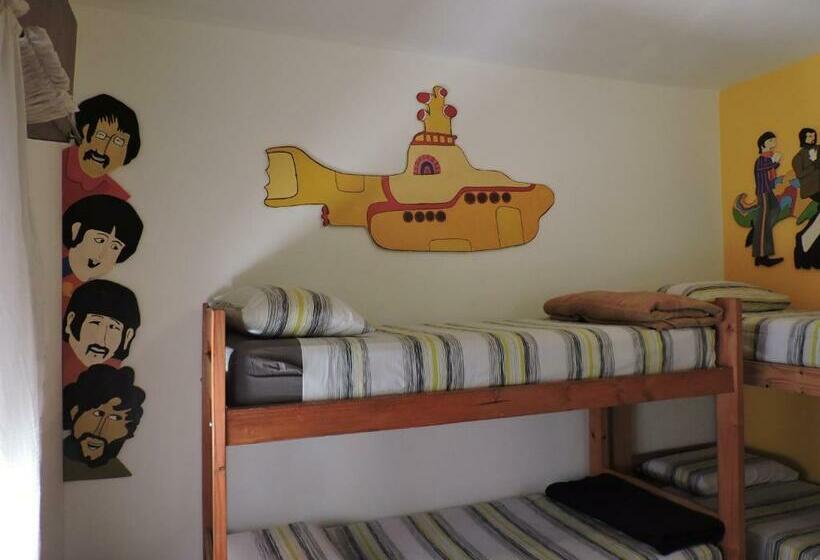 Quarto Quádruplo Estandar, Carrusel Art Hostel