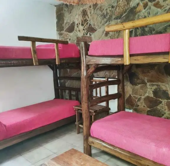 اتاق استاندارد چهار تخته, Club Hostel Jujuy