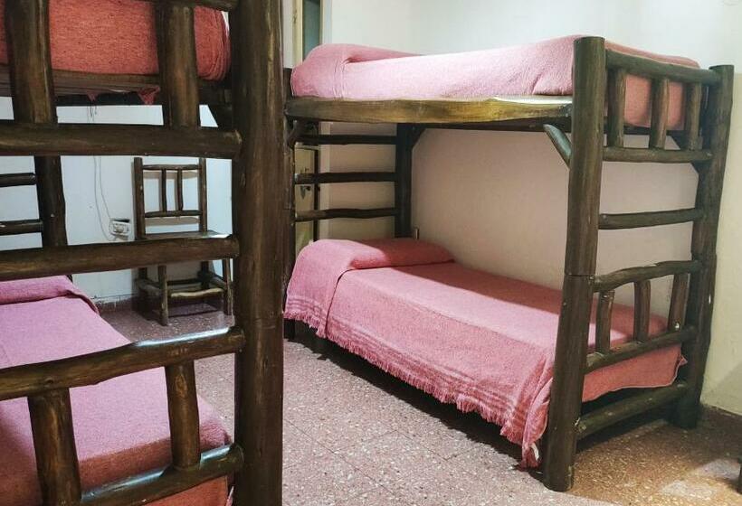 四人标准间, Club Hostel Jujuy