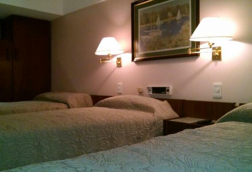 スタンダードトリプルルーム, Aiello