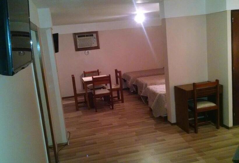 スタンダード5人部屋, Aiello