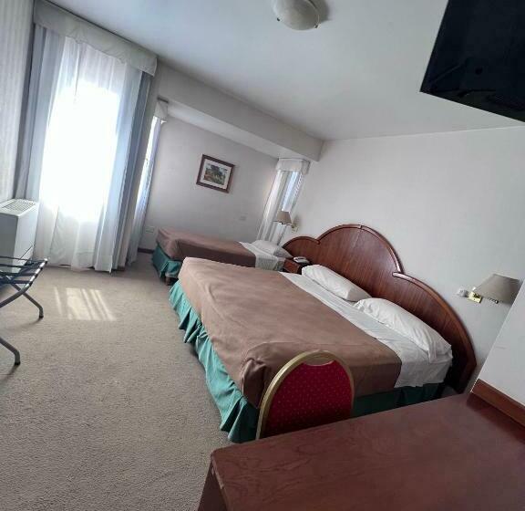 חדר סופריור לשלושה, El Prado