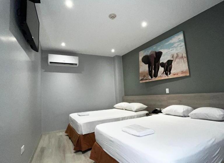 חדר סטנדרט, Gh Sander