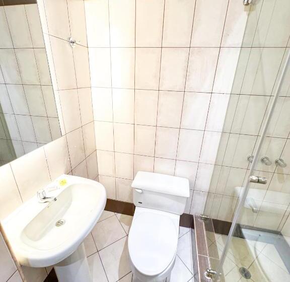 חדר סטנדרט, Gh Sander