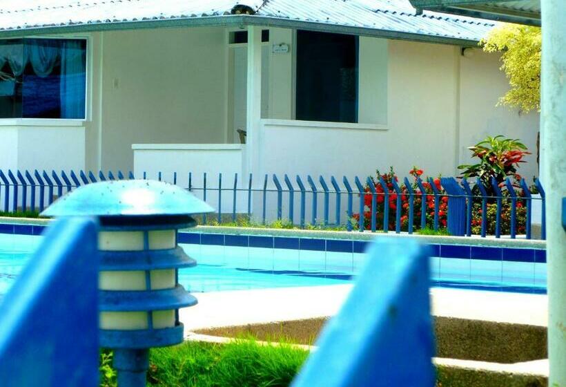 غرفة عائلية, Juan Sebastián