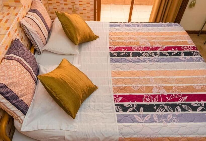 اتاق استاندارد یک نفره, Livingston Inn