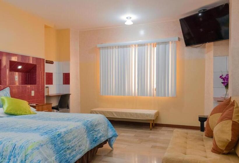 سوییت جونیور لوکس, Livingston Inn