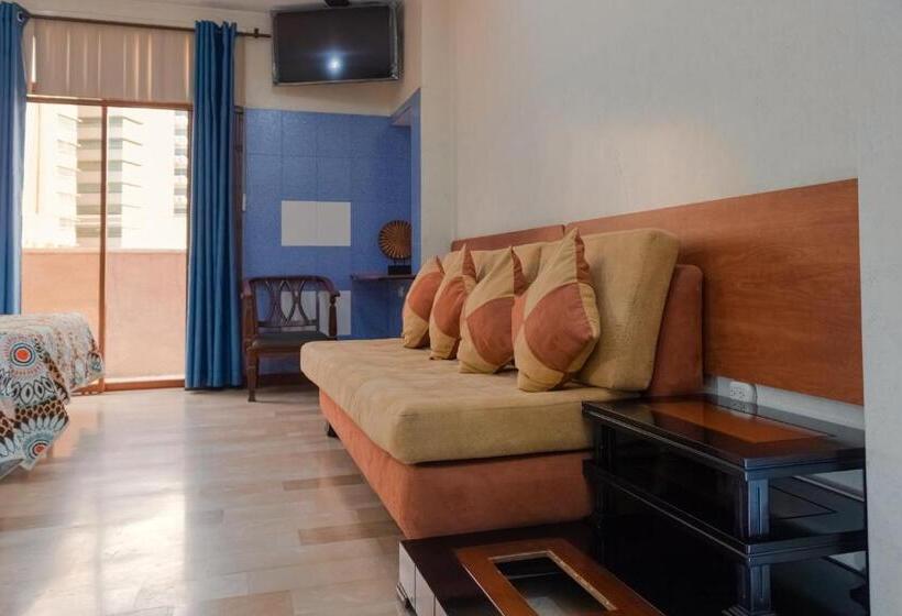 اتاق استاندارد, Livingston Inn