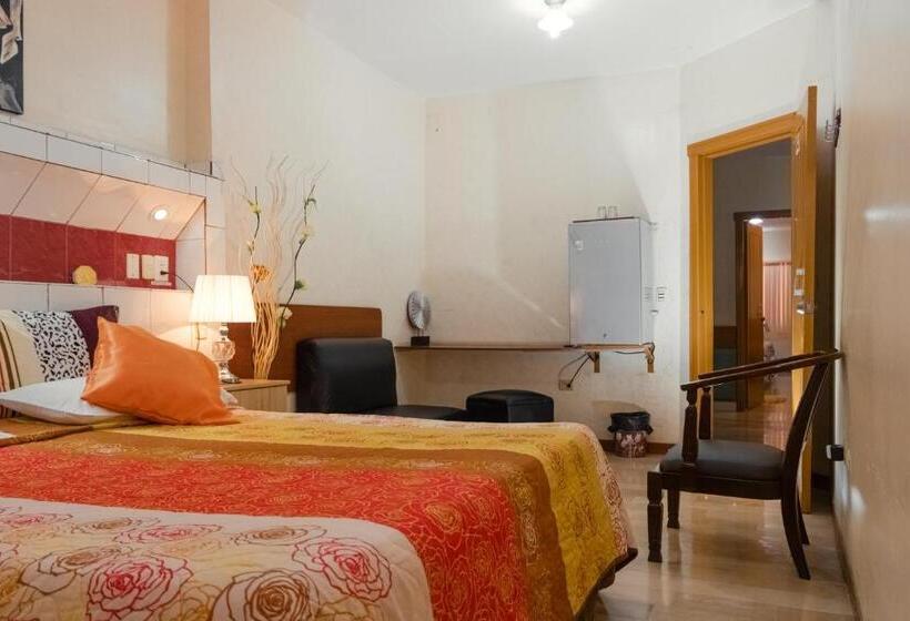 اتاق استاندارد یک نفره, Livingston Inn