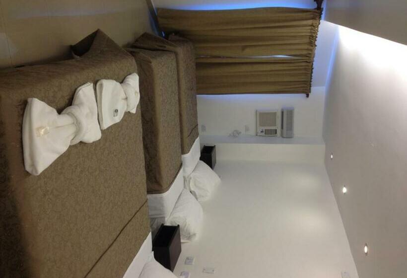 스탠다드 트리플 룸, Lorenzo Suites