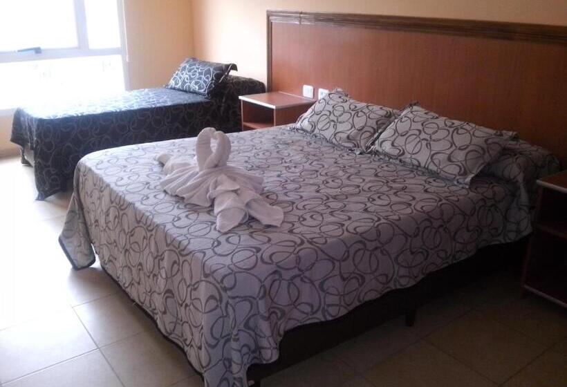 اتاق لوکس سه تخته, Mónaco