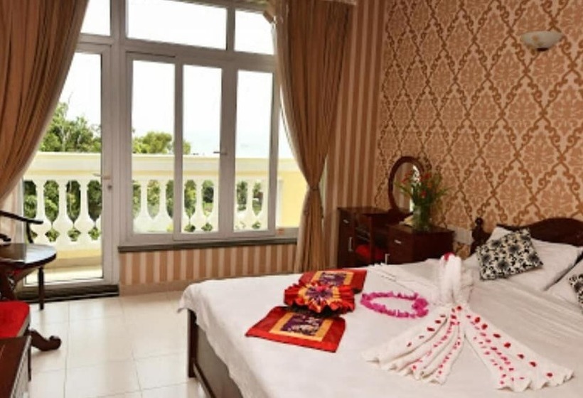 اتاق سوپریور با چشمانداز دریا, Nathalie S Vung Tau