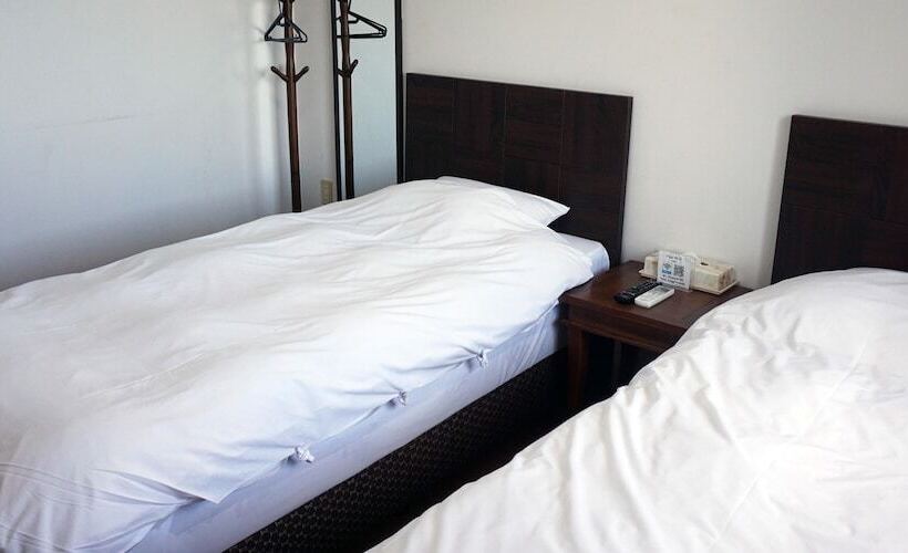 غرفة قياسية حمام مشترك, Oceans Nakijin