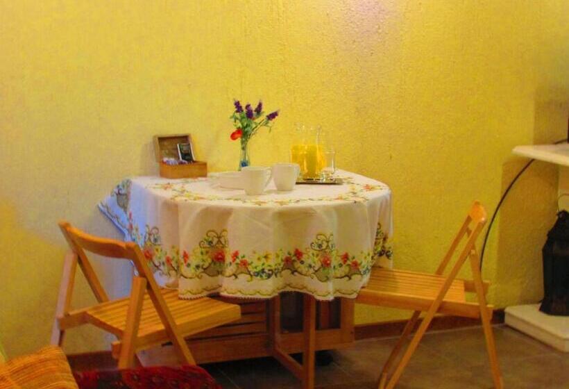 סוויטה, Pilgrim S Rest   Descanso Del Peregrino