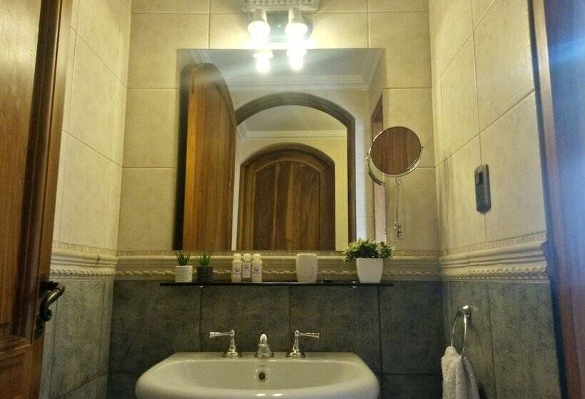 סוויטה, Pilgrim S Rest   Descanso Del Peregrino