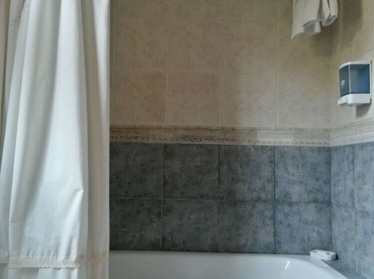 סוויטה, Pilgrim S Rest   Descanso Del Peregrino