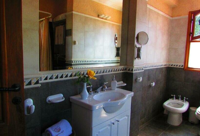 סוויטה, Pilgrim S Rest   Descanso Del Peregrino