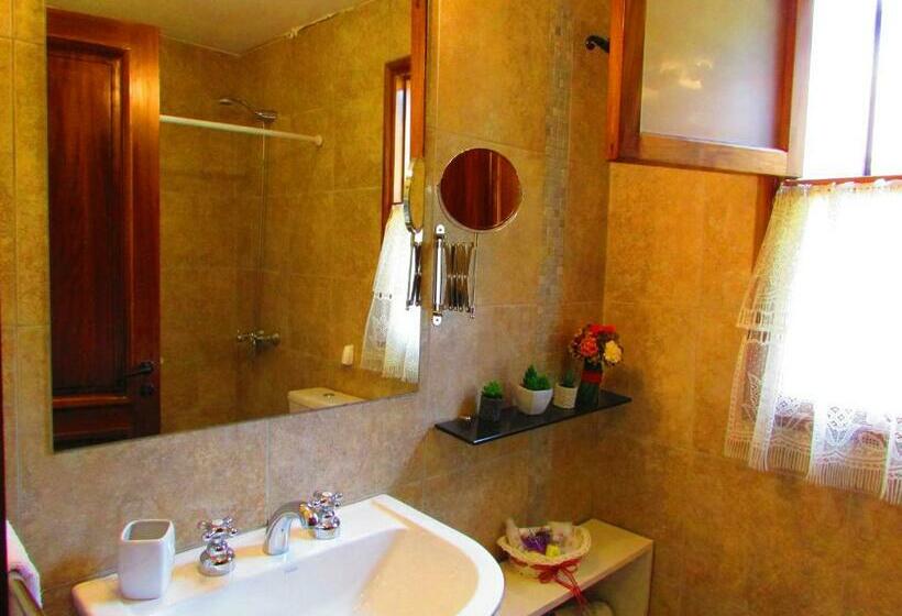 סוויטה, Pilgrim S Rest   Descanso Del Peregrino