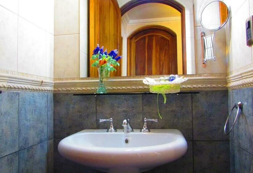 סוויטה, Pilgrim S Rest   Descanso Del Peregrino