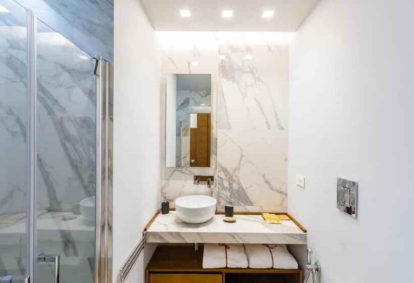 اتاق لوکس با چشمانداز دریا, B&b Civico 33