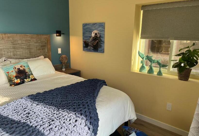 جناح سرير كينج, Harborwalk Inn