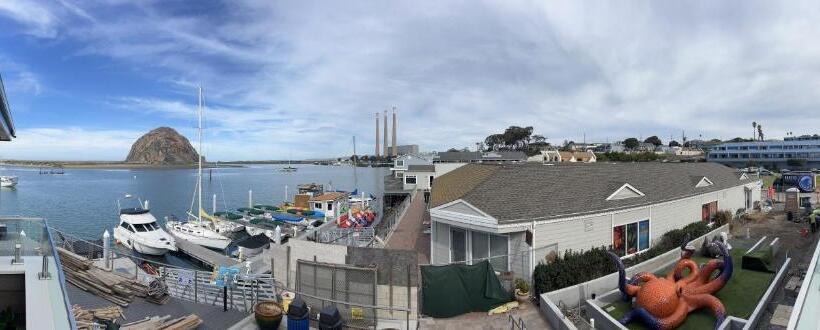 جناح سوبيريور, Harborwalk Inn