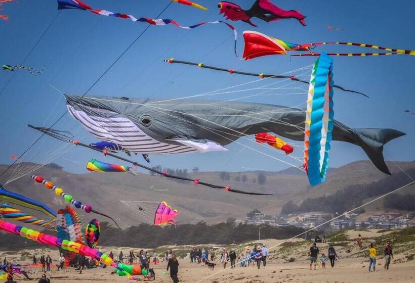 جناح سوبيريور, Harborwalk Inn