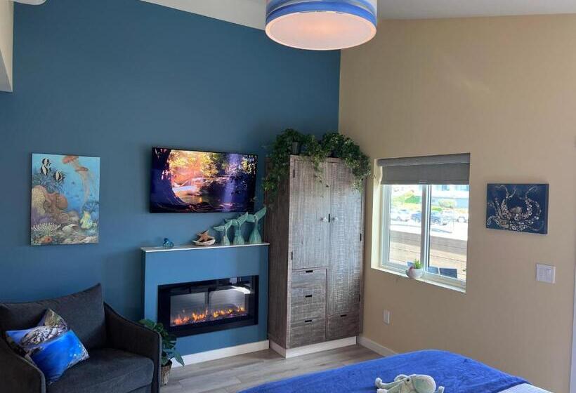 جناح جونيور مزوَّد بتراس, Harborwalk Inn