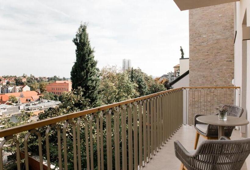 غرفة قياسية مزوَّدة بشُرفة, Boutique Hotel Hoh