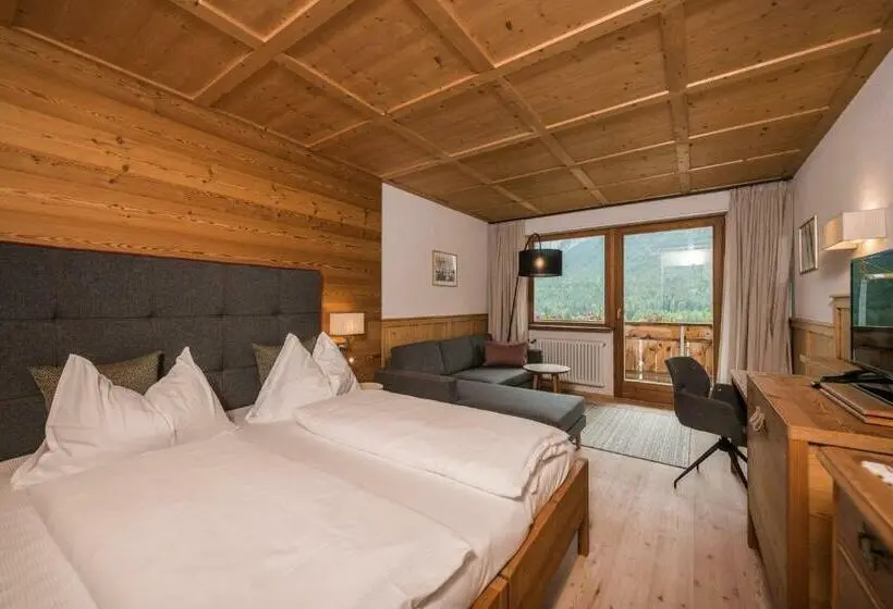 マウンテンビュースタンダードルーム, Berghotel   Sexten