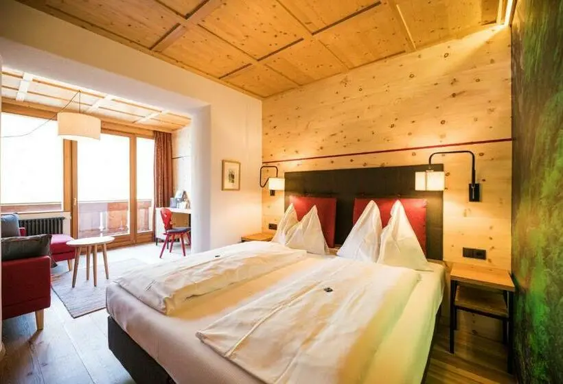 マウンテンビュースタンダードルーム, Berghotel   Sexten