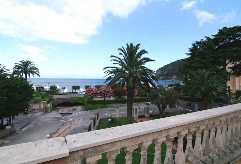 Triple Room Sea View, Albergo Madri Pie