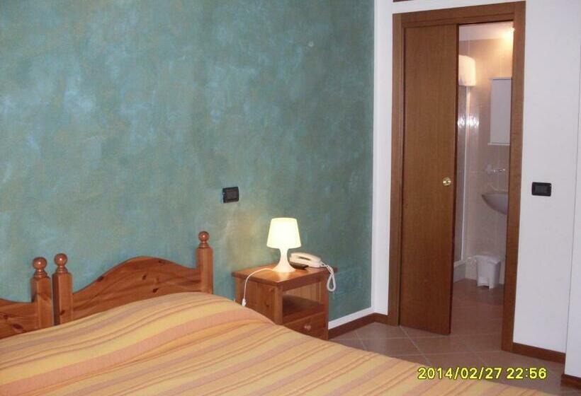 标准间, Albergo Quattro Pini