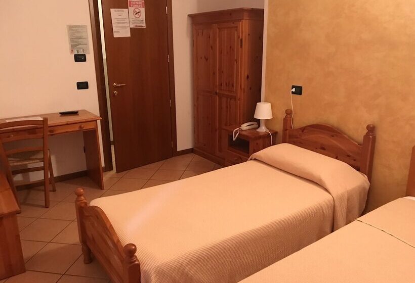 スタンダードルーム, Albergo Quattro Pini