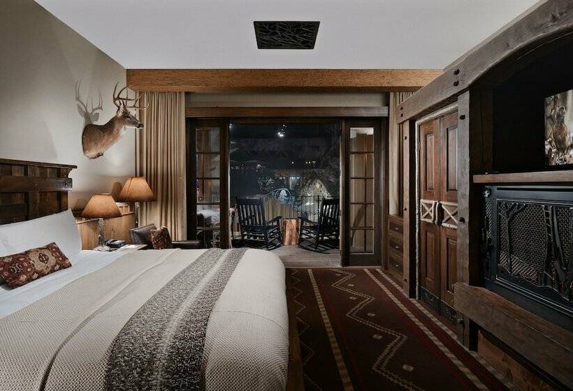 غرفة قياسية سرير كينج, Big Cypress Lodge