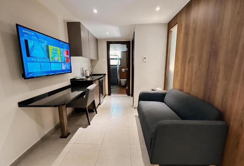 سوییت اجرایی, Celino