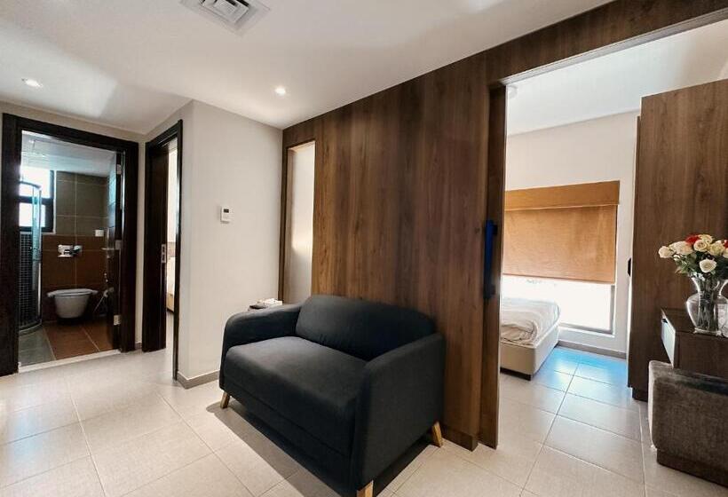 سوییت اجرایی, Celino