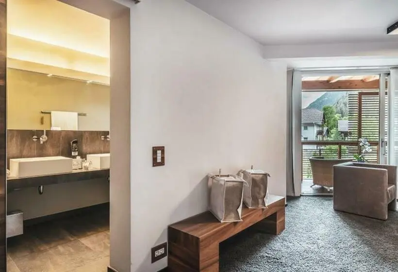 Deluxe-huone, Feldmilla Design