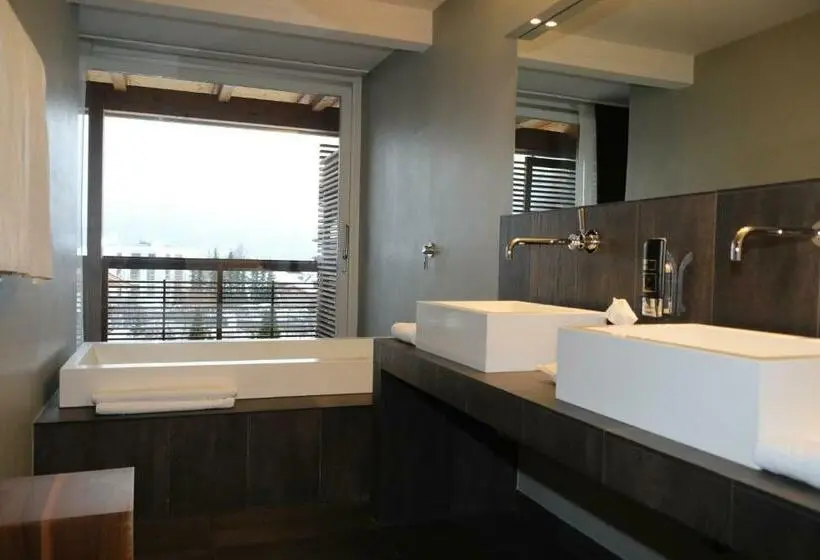 Deluxe-huone, Feldmilla Design
