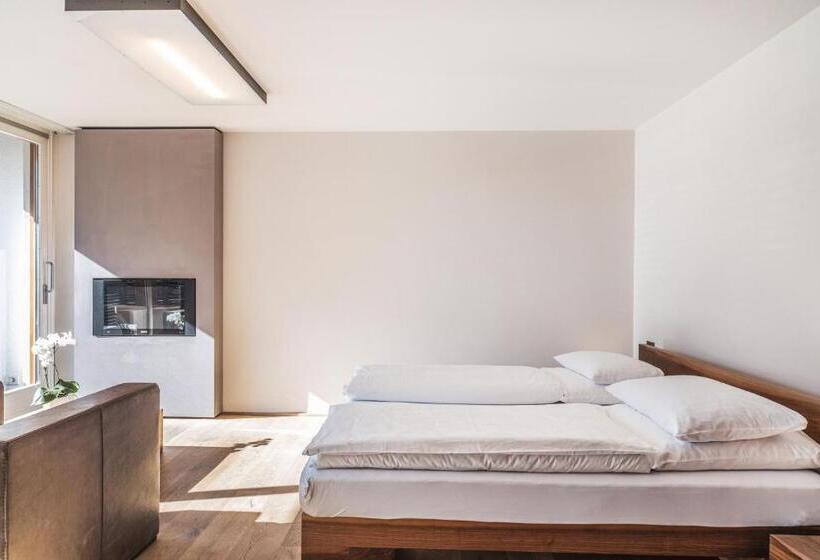 高级大房间, Feldmilla Design