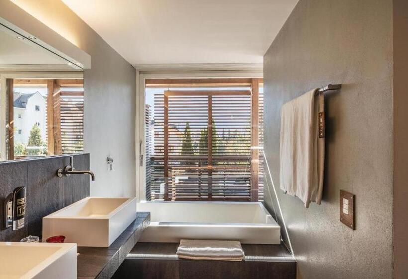 高级单人间, Feldmilla Design