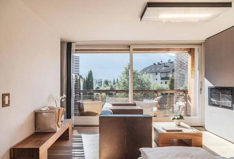 Deluxe-huone, Feldmilla Design